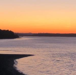 Meet your Posher, Pita